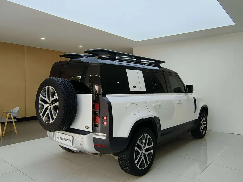 Land Rover Defender — фото 2