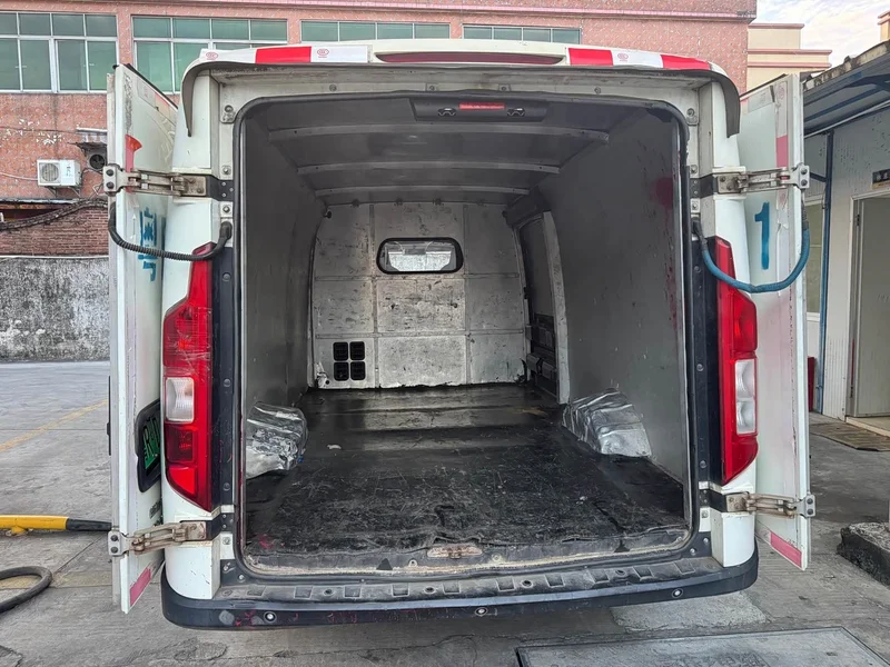 BYD Dolphin EV — фото 11