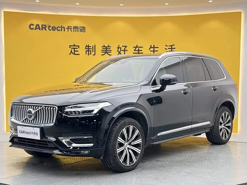 Volvo XC90 — фото 1