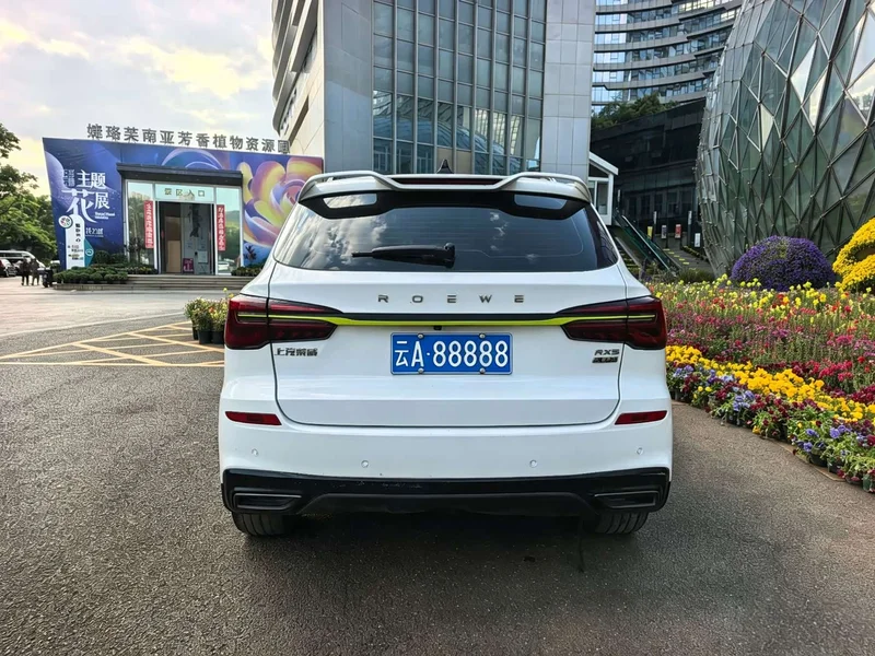 Roewe RX5 — фото 13