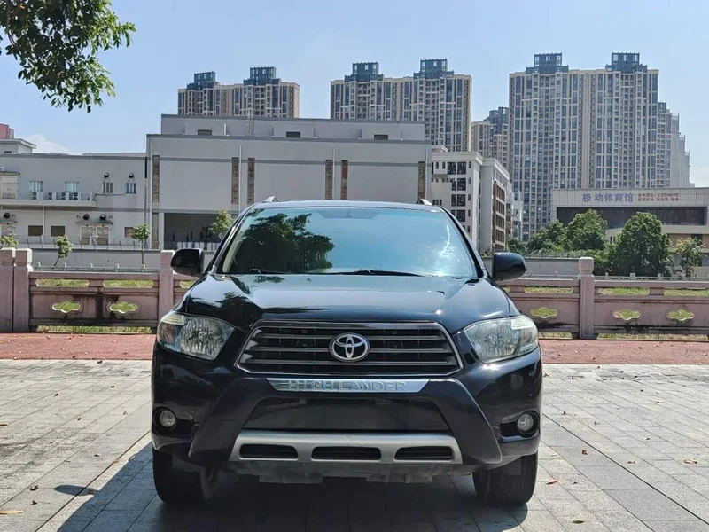 Toyota Highlander — фото 2