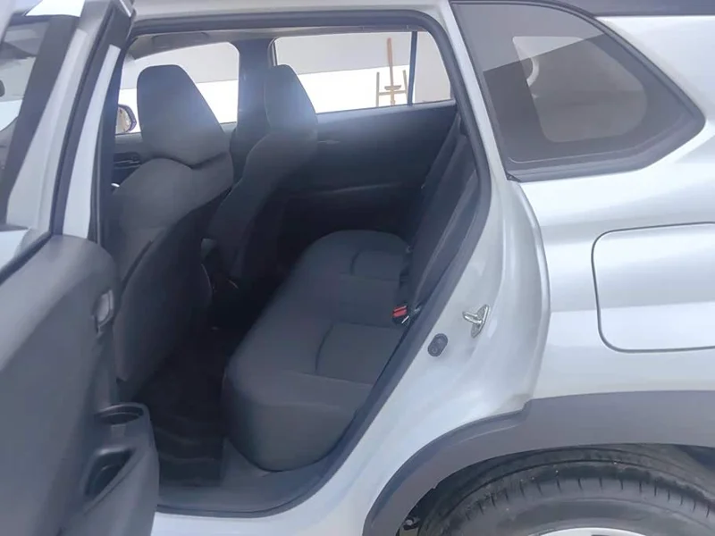 Toyota Corolla Cross — фото 11