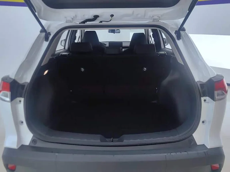 Toyota Corolla Cross — фото 4