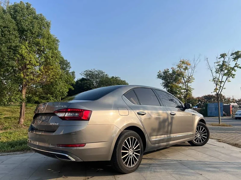 Volkswagen Octavia — фото 2