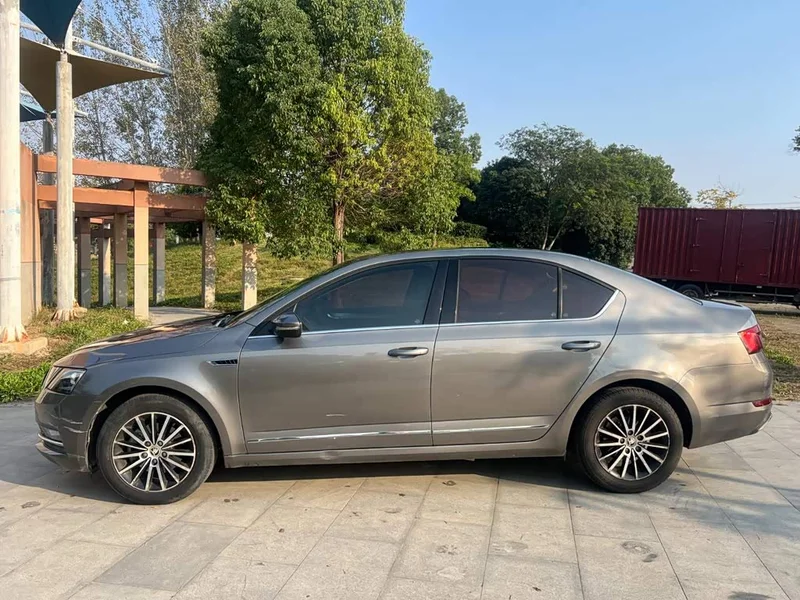Volkswagen Octavia — фото 3