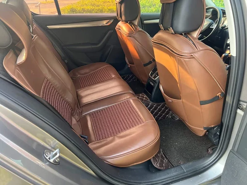 Volkswagen Octavia — фото 9