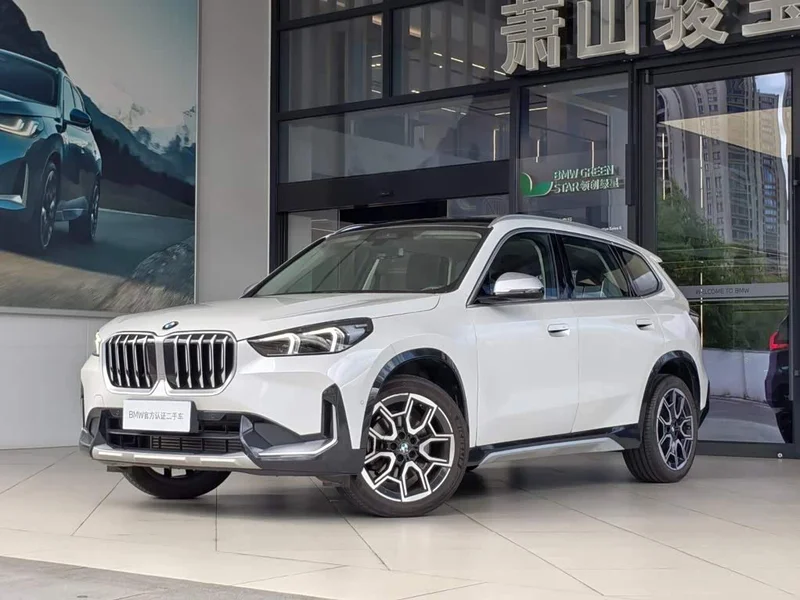 BMW X1 — фото 1
