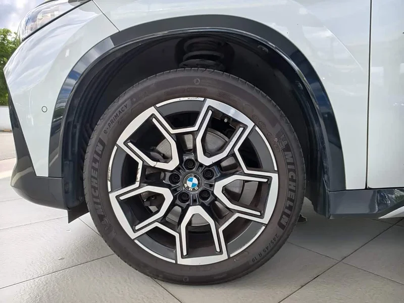 BMW X1 — фото 18