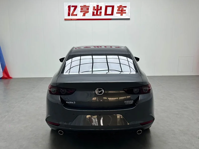 Mazda 3 Axela — фото 24