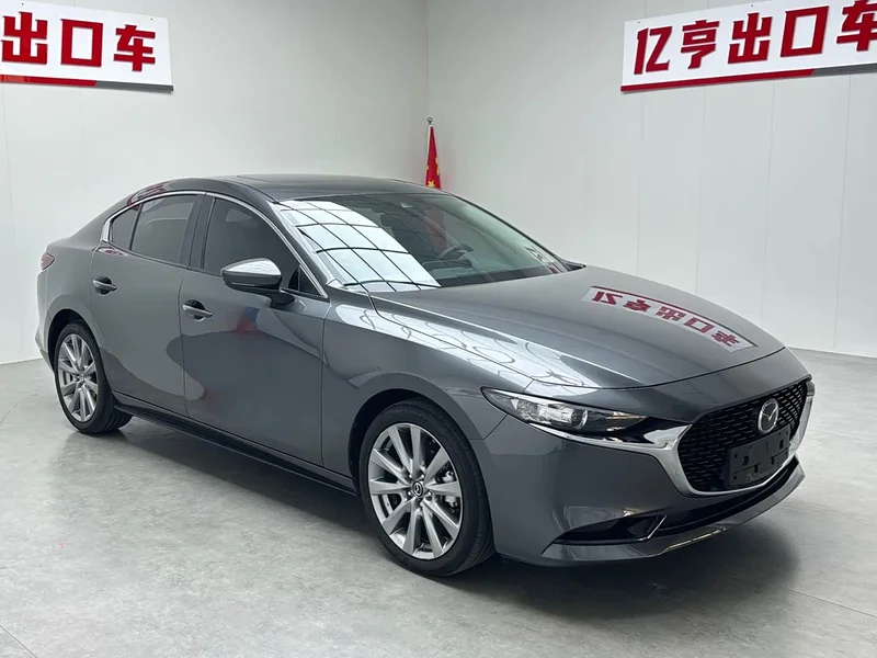Mazda 3 Axela — фото 4