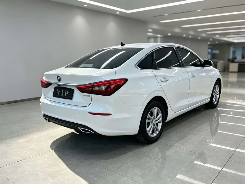 Changan Eado — фото 7