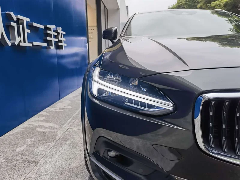 Volvo V90 — фото 2