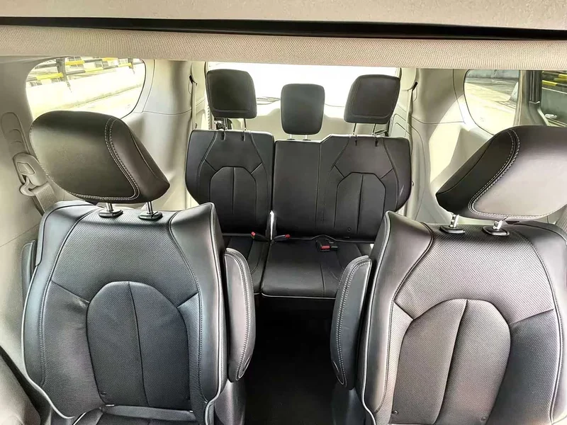 Jeep Grand Voyager PHEV (Imported) — фото 12