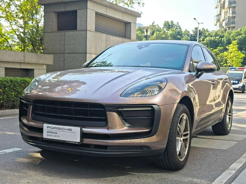 Porsche Macan — фото 1