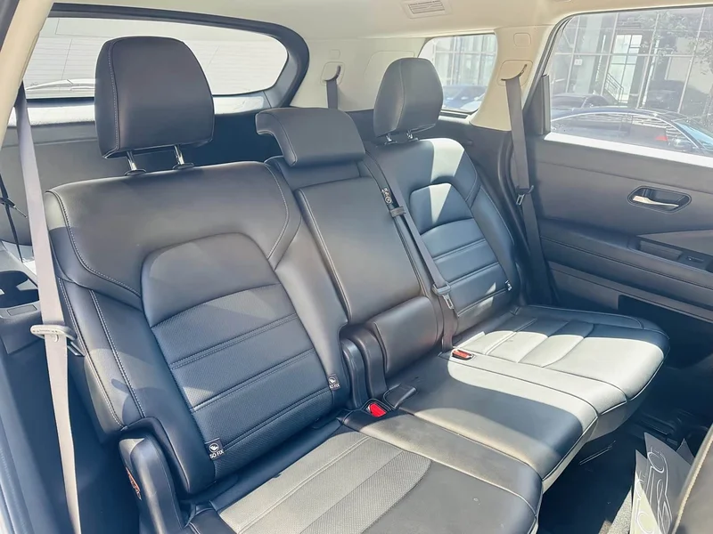 Nissan Pathfinder — фото 8