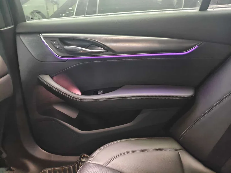 Cadillac CT5 — фото 13