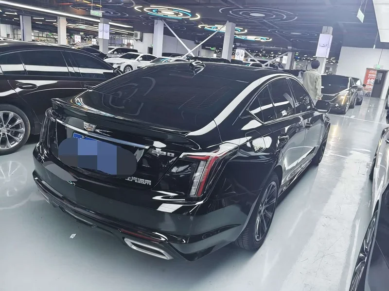 Cadillac CT5 — фото 23