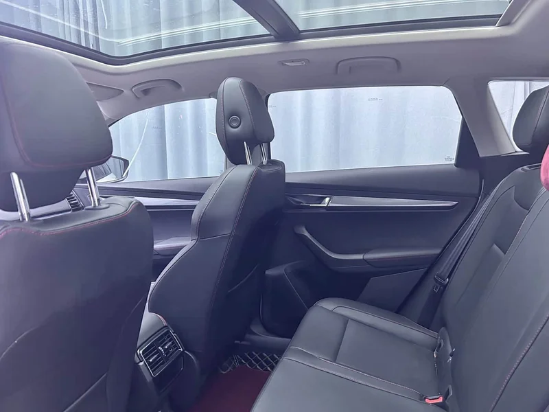 Skoda Karoq — фото 13