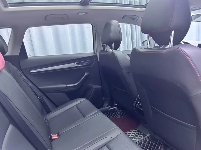 Skoda Karoq — фото 15