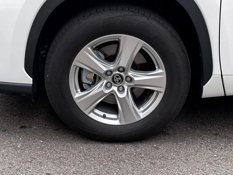 Toyota Highlander — фото 5