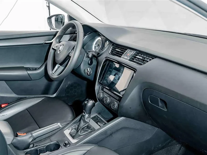 Volkswagen Octavia — фото 18