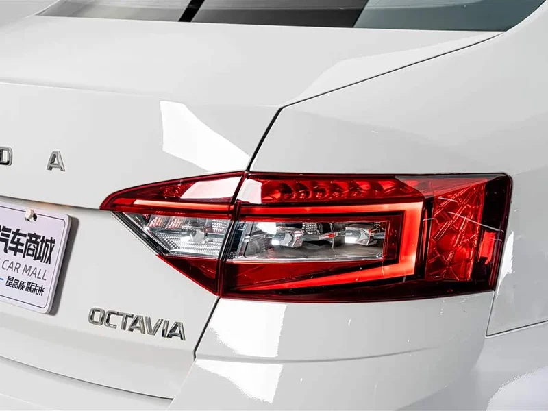 Volkswagen Octavia — фото 8