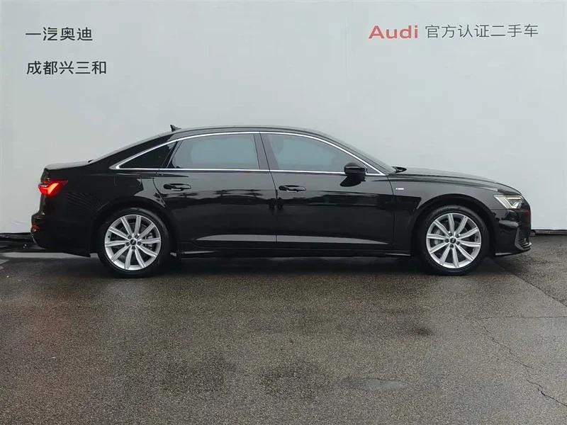Audi A6L — фото 2