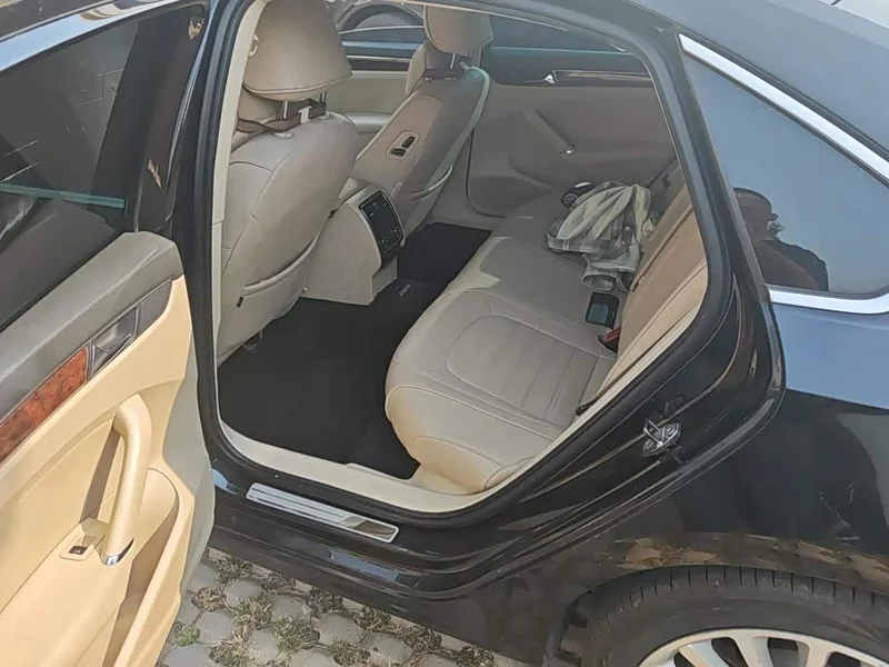 Volkswagen Passat — фото 11