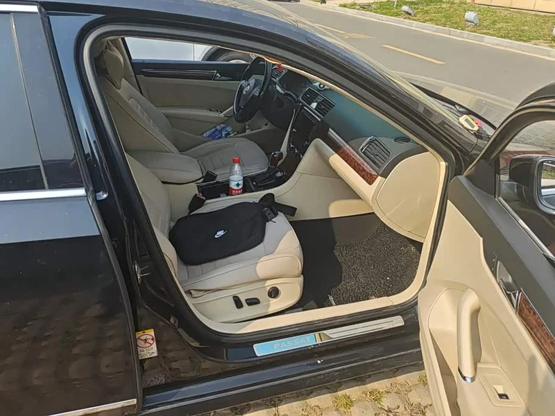 Volkswagen Passat — фото 8