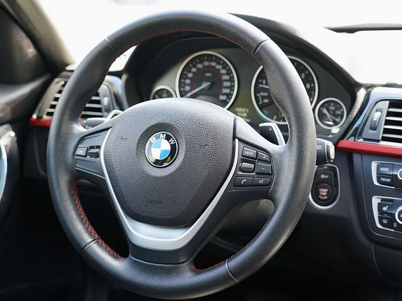 BMW 3-Series — фото 17