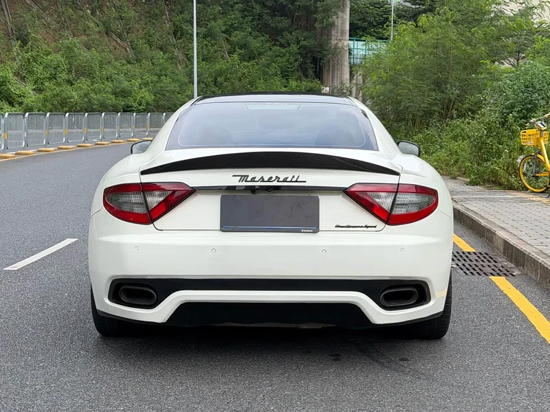 Maserati GranTurismo — фото 6
