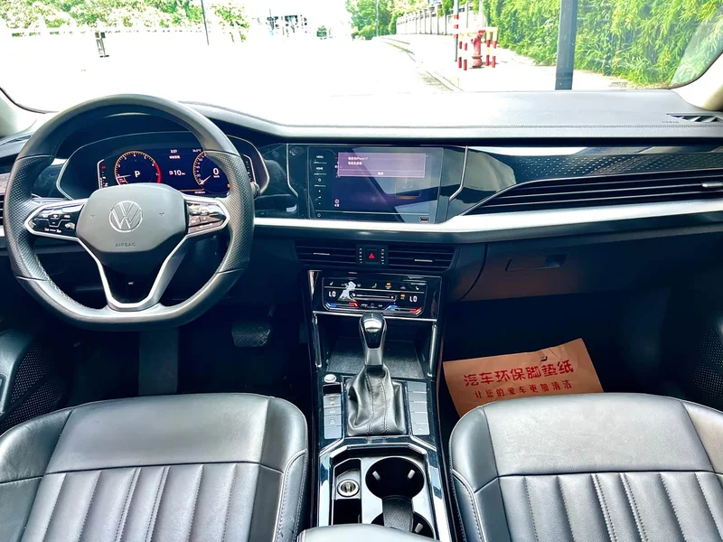 Volkswagen Passat — фото 11