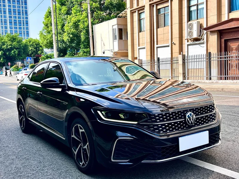 Volkswagen Passat — фото 3