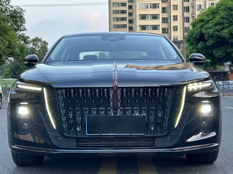 Hongqi H5 — фото 2