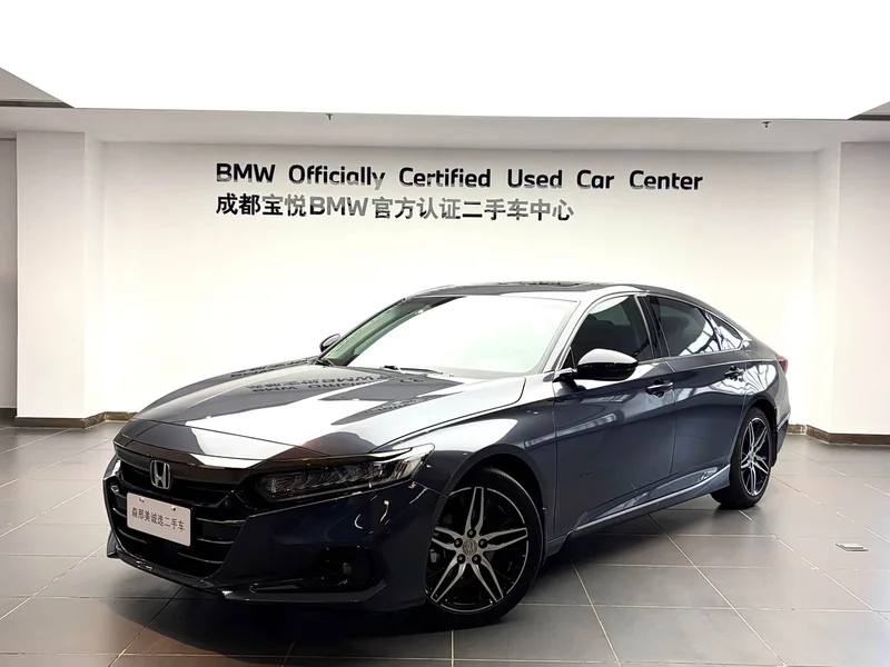 Honda Accord — фото 1
