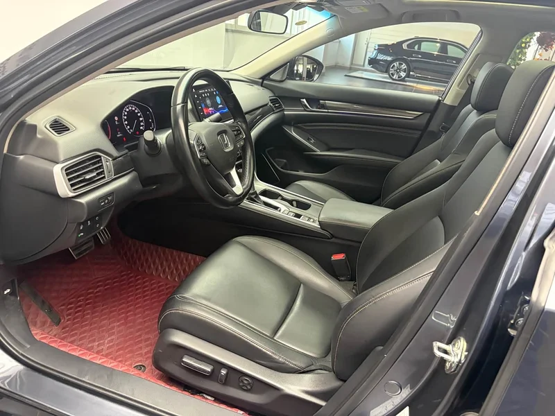 Honda Accord — фото 16