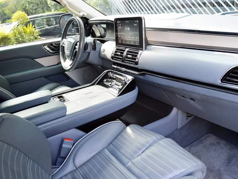 Lincoln Navigator — фото 16
