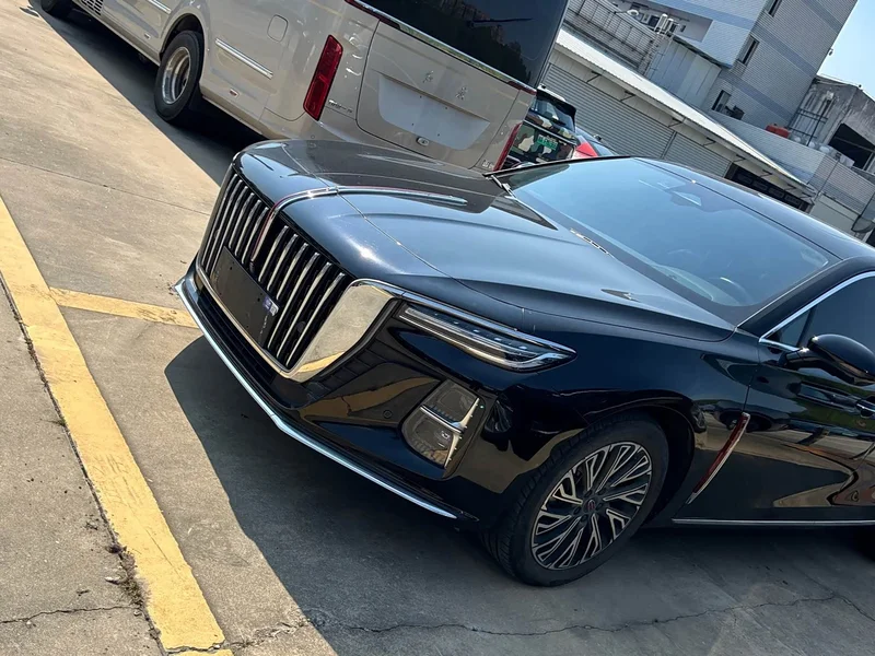 Hongqi H5 — фото 3