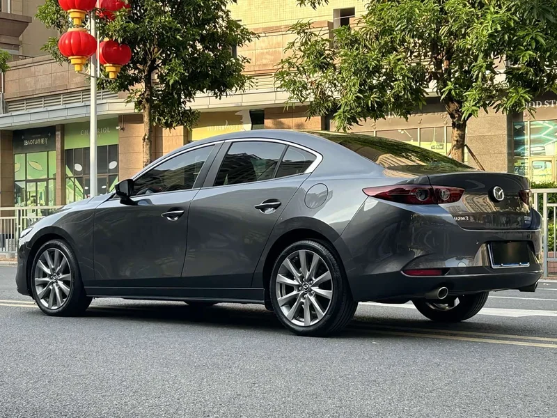 Mazda 3 Axela — фото 6
