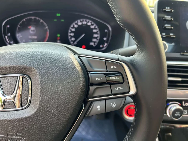 Honda Accord — фото 14
