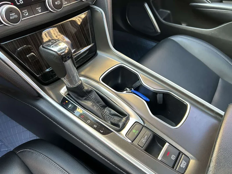 Honda Accord — фото 16