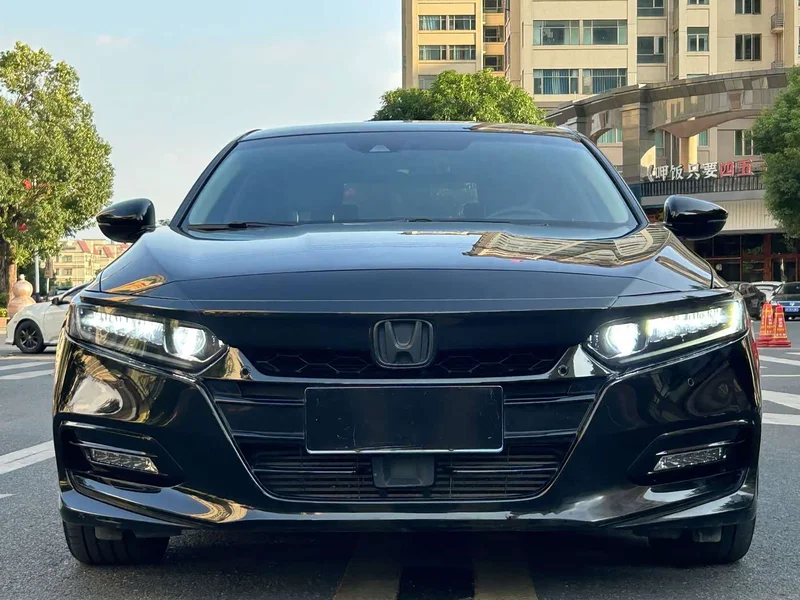 Honda Accord — фото 2