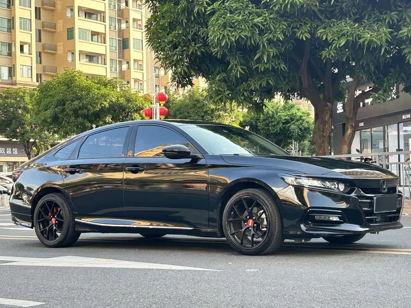 Honda Accord — фото 3