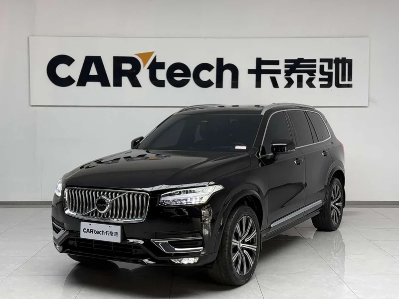 Volvo XC90 — фото 1