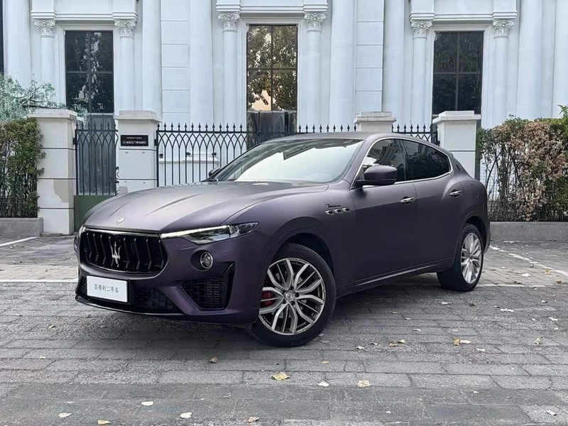 Maserati Levante — фото 1