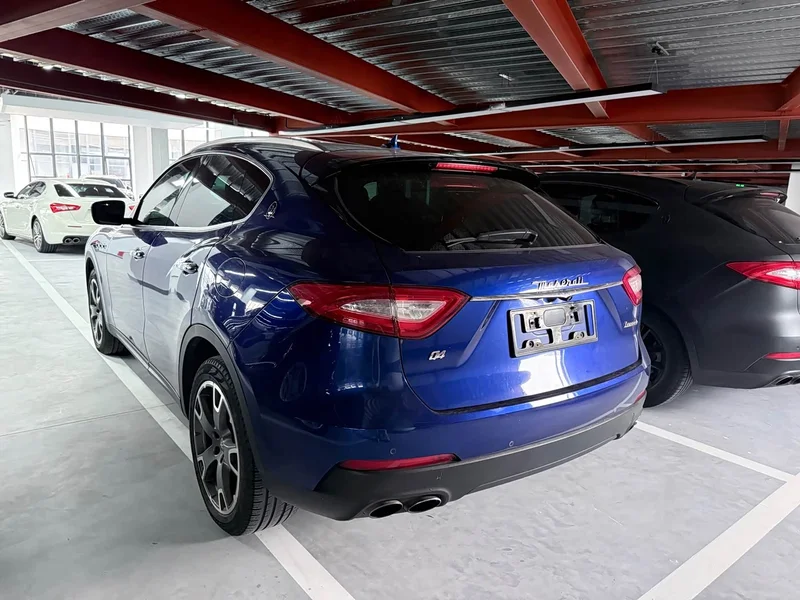 Maserati Levante — фото 6