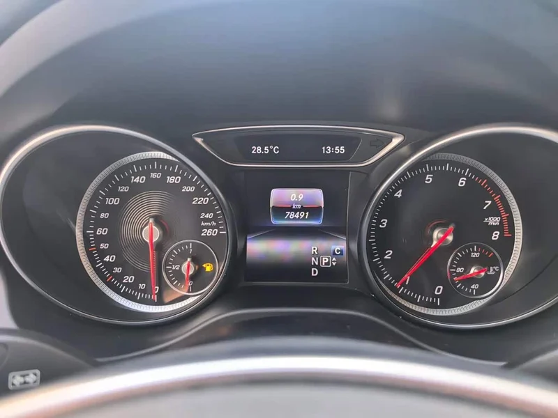 Mercedes-Benz GLA — фото 11