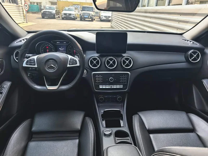 Mercedes-Benz GLA — фото 6