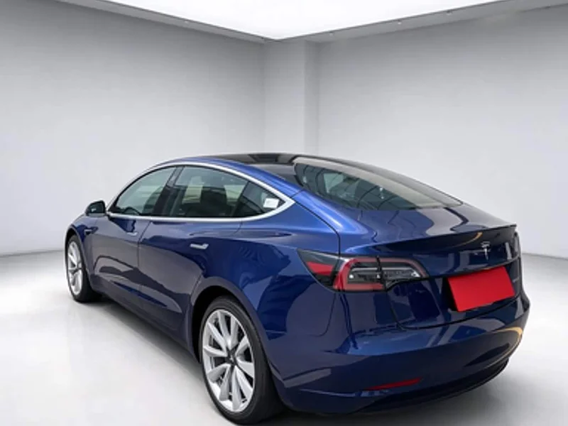 Tesla Model 3 — фото 6