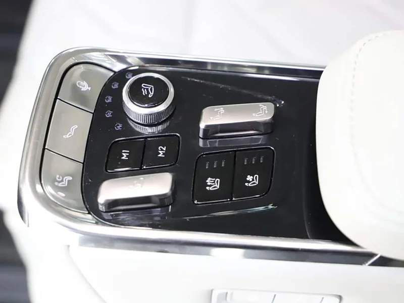 Volvo EM90 — фото 20
